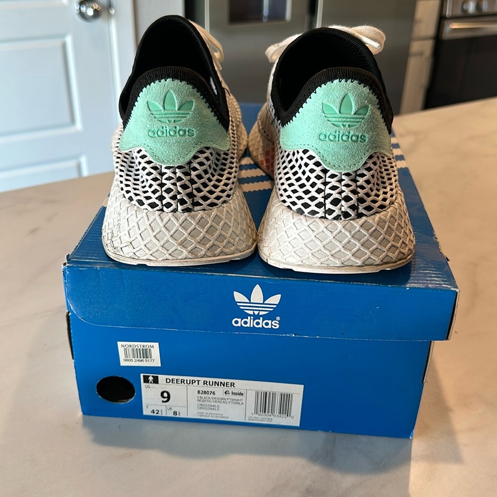 Adidas Deerupt Runner
